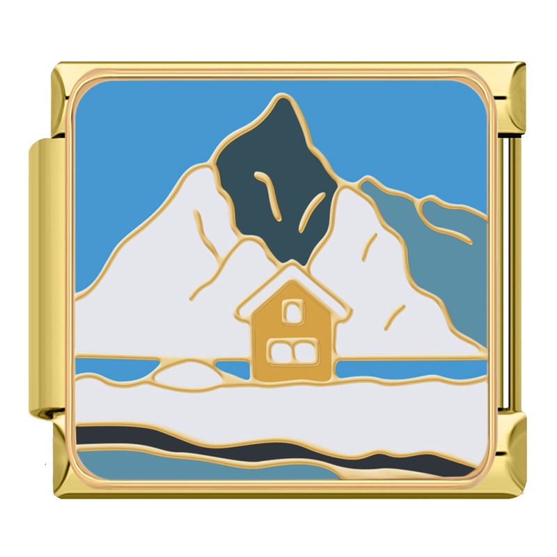 Cabin in Mountains